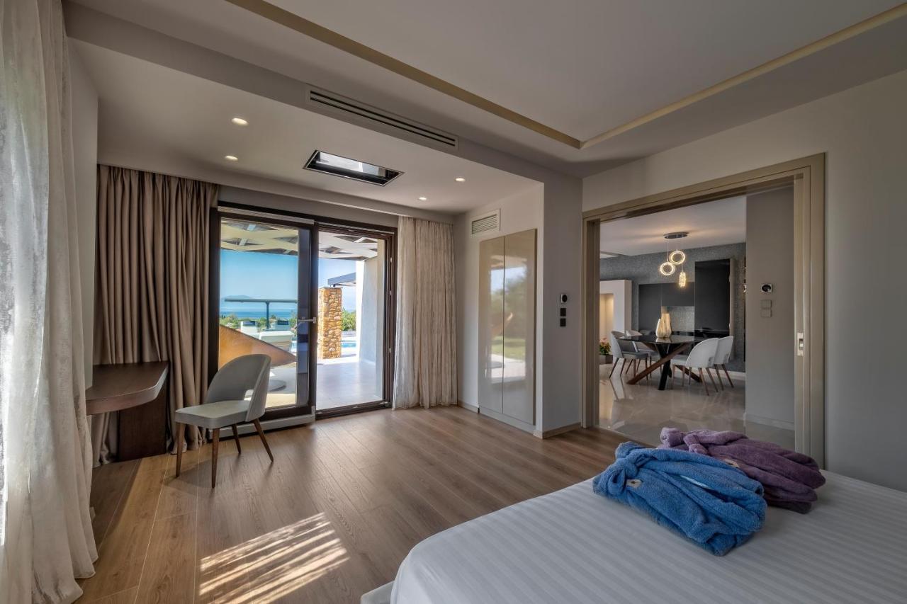 Iakovakis Suites & Spa Koropi Ngoại thất bức ảnh
