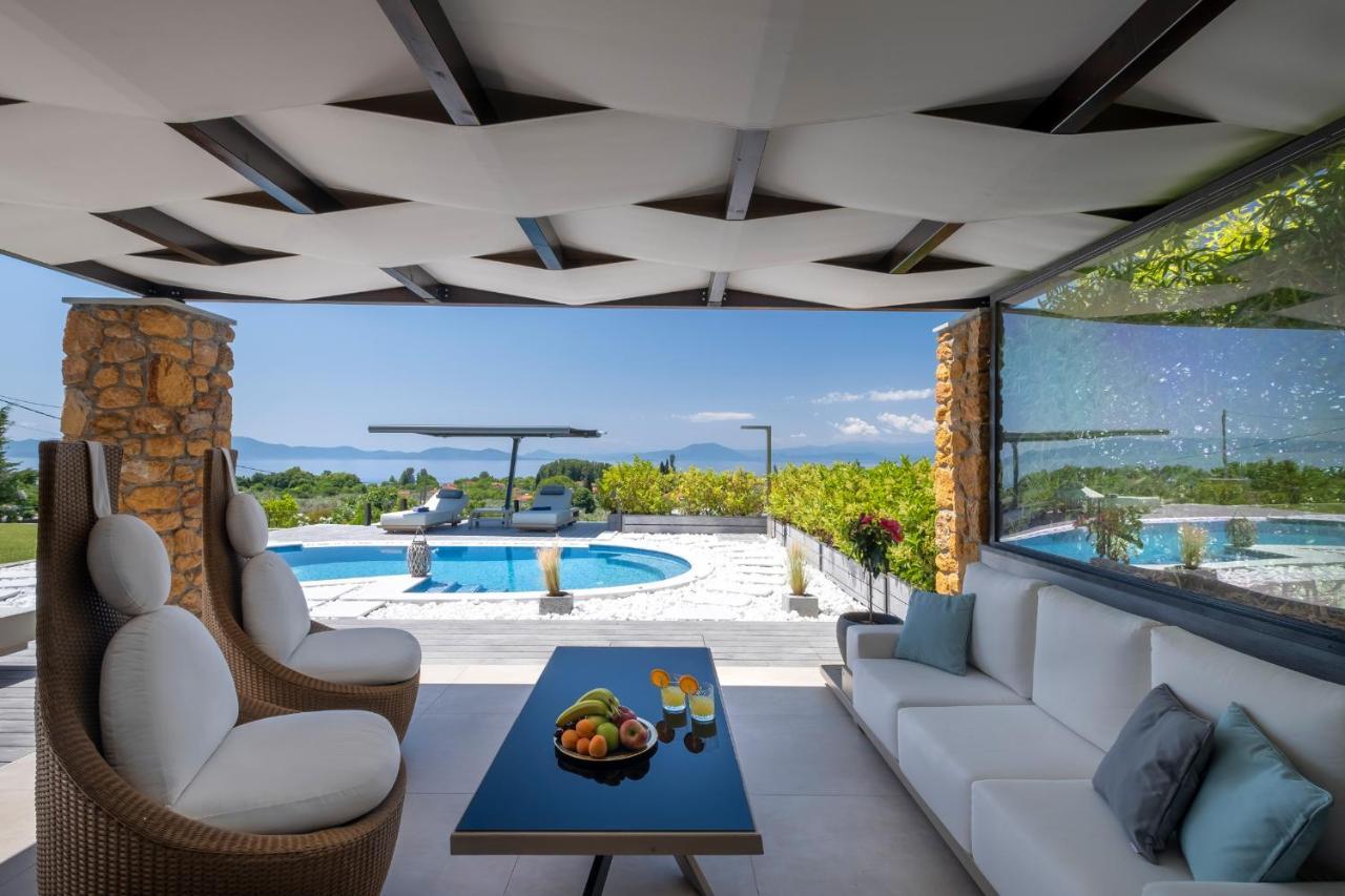 Iakovakis Suites & Spa Koropi Ngoại thất bức ảnh