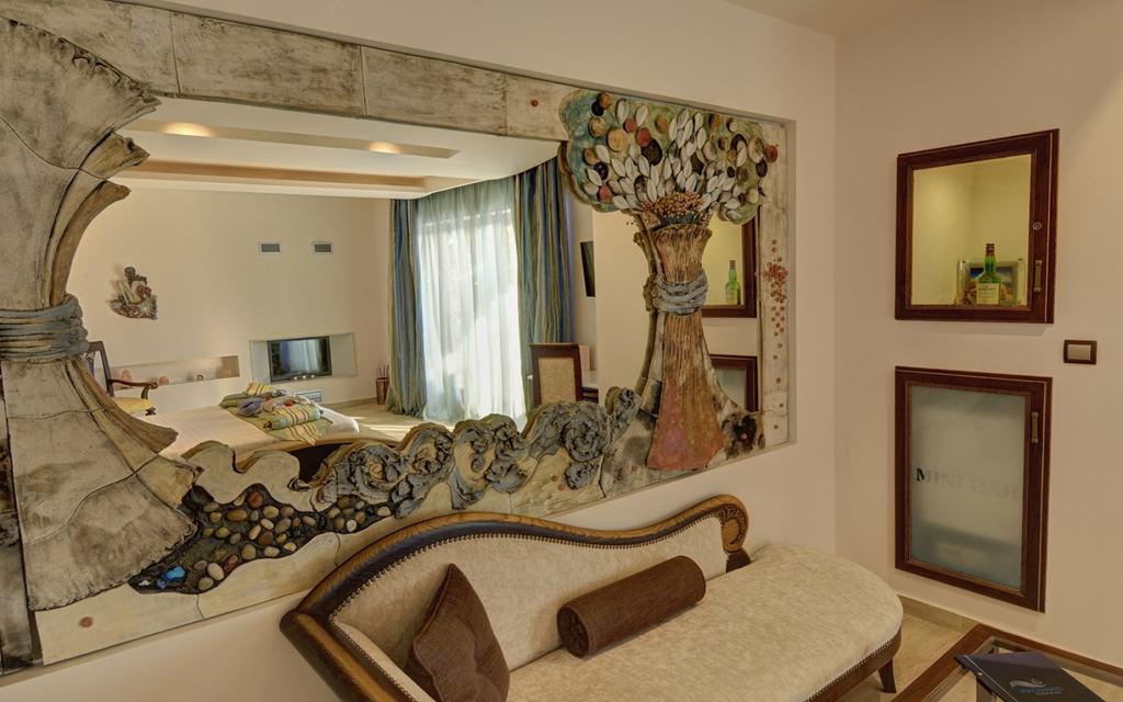 Iakovakis Suites & Spa Koropi Ngoại thất bức ảnh